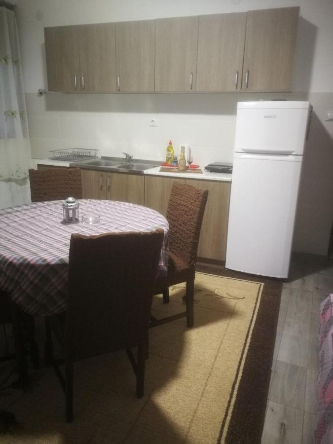 Odmaraliste Vlasko Zdrelo Pirot Bagian luar foto